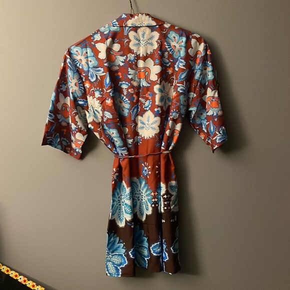 Dress for the spring - Picture 2 of 3